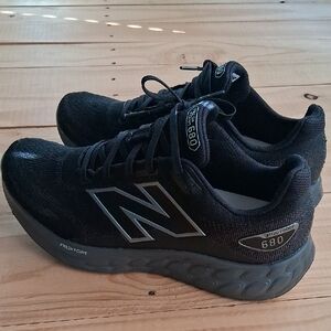 New Balance Fresh Foam Waterproof Running Shoe Womens Size 8.5B